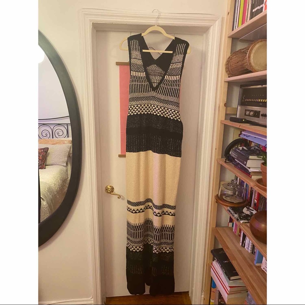 Dramatic Gary Graham Knit Gown